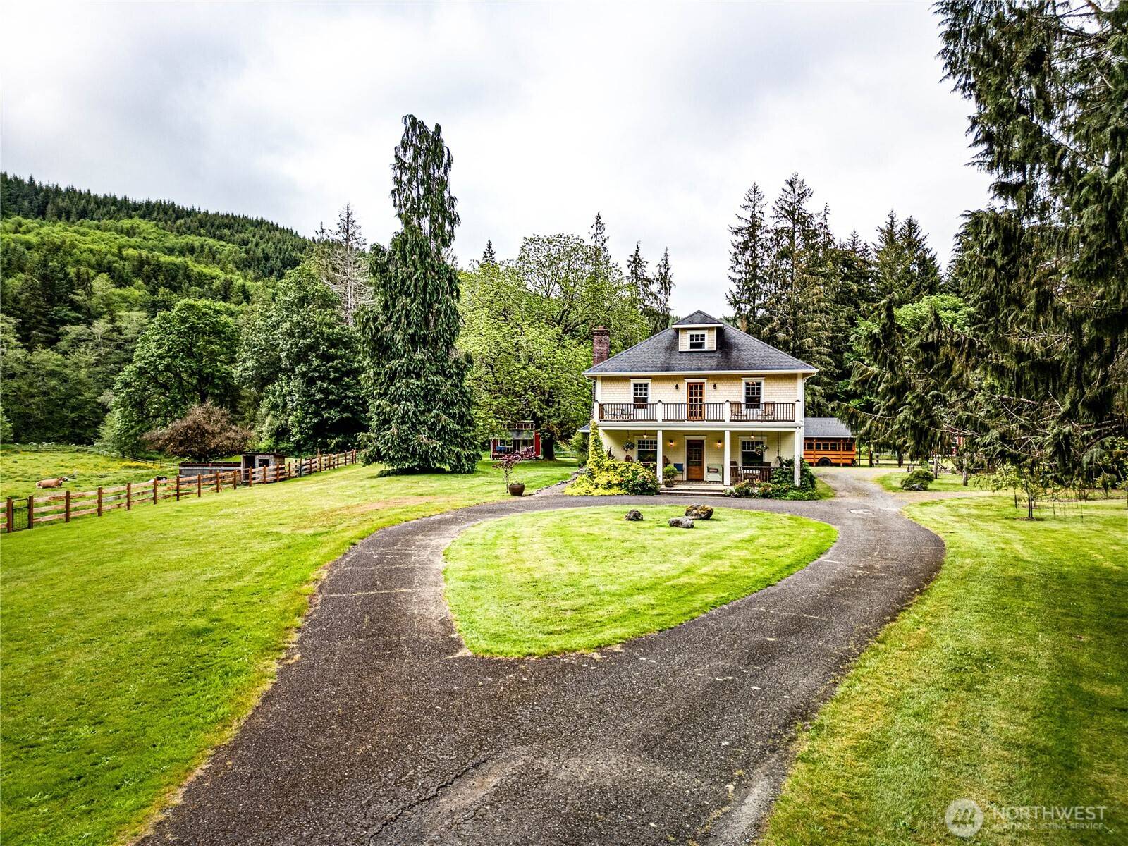 Beaver, WA 98305,272 Rixon RD