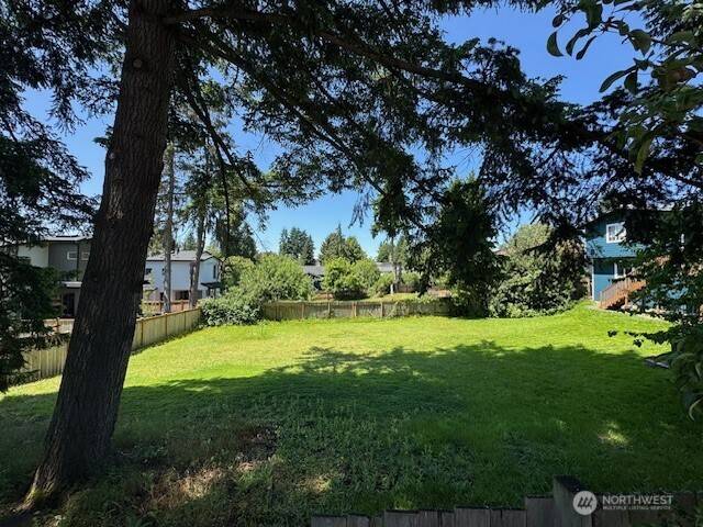 Kirkland, WA 98034,13113 NE 134th PL #4