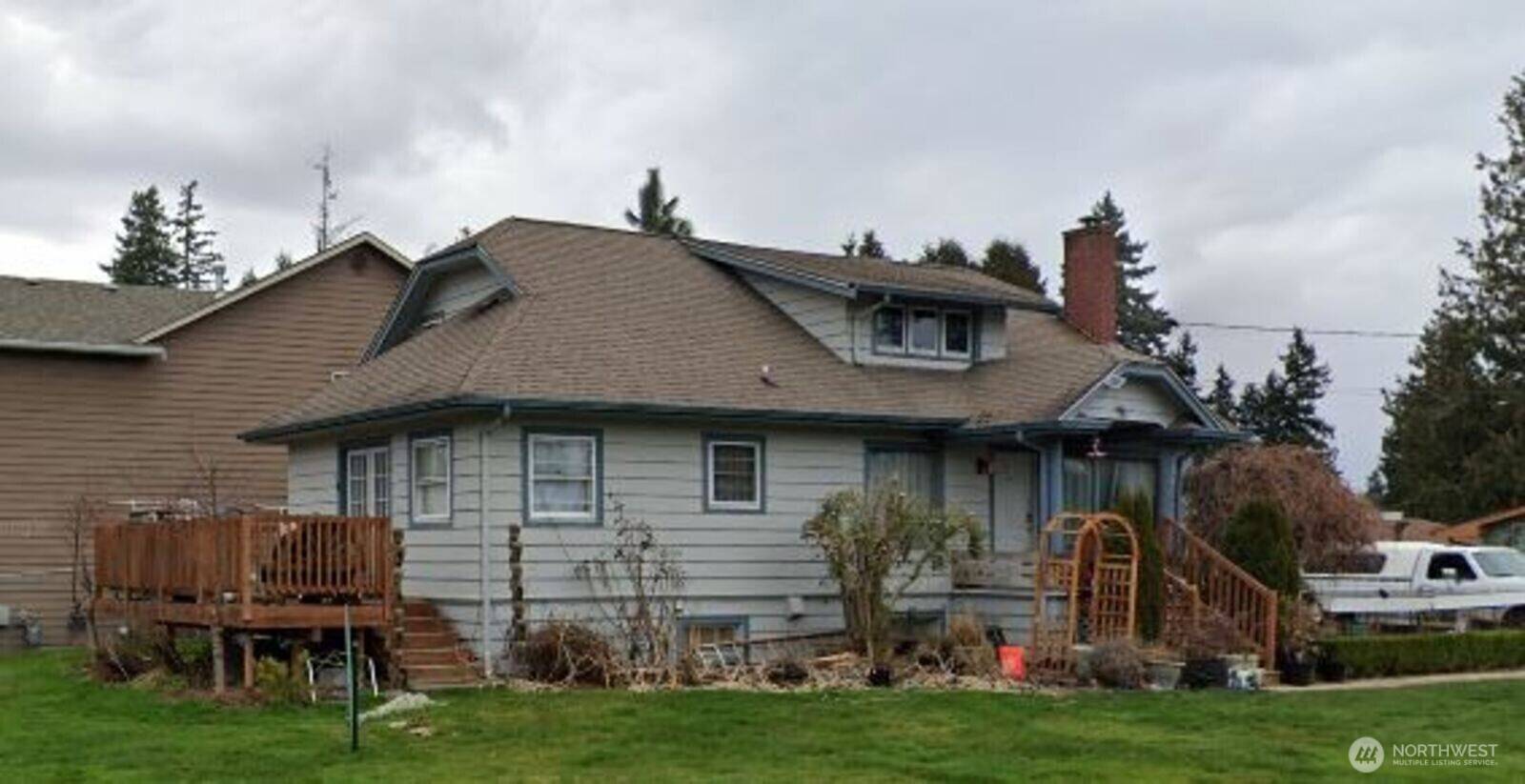Everett, WA 98208,12523 17th AVE SE