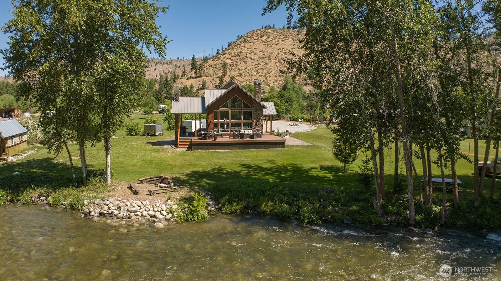 Entiat, WA 98822,180 Country River LN