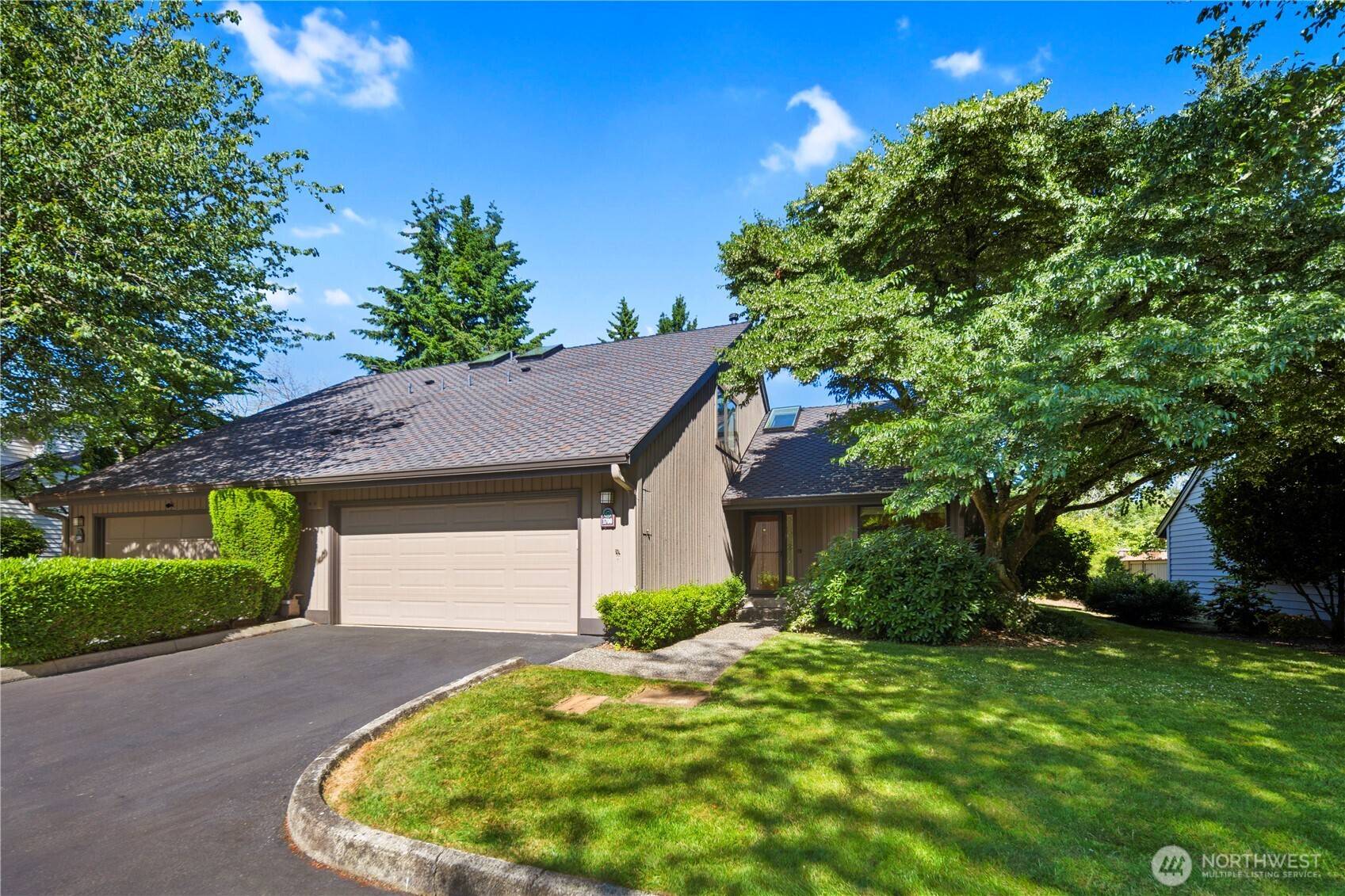 Bellevue, WA 98008,1700 159th Place NE #43