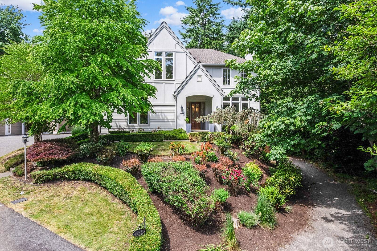 Bellevue, WA 98006,4935 163rd PL SE
