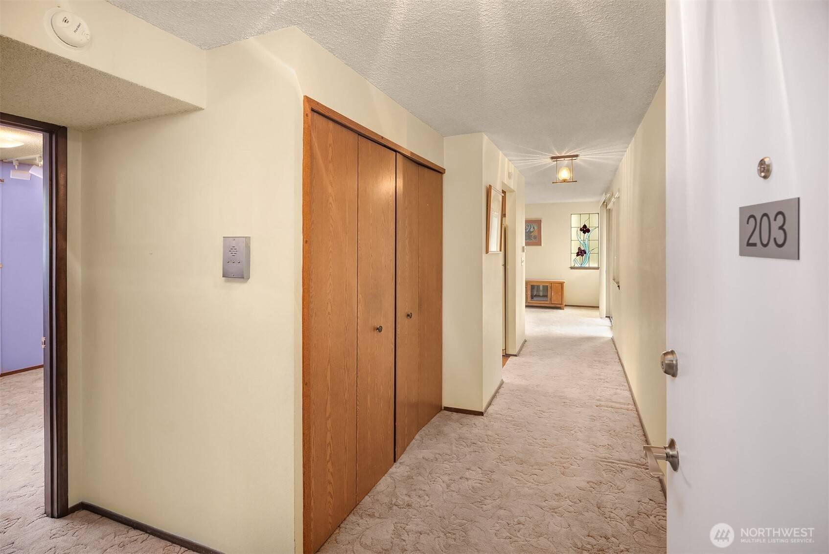 Edmonds, WA 98020,335 3rd AVE S #203