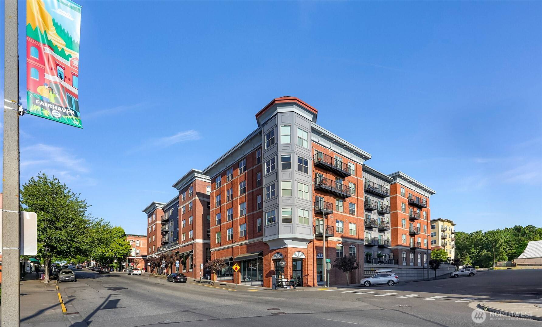Bellingham, WA 98225,910 Harris AVE #304