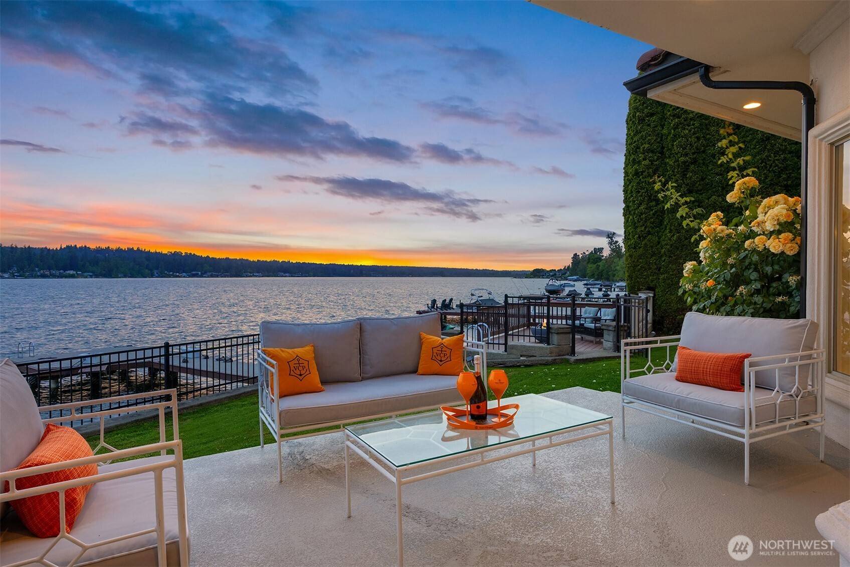 Sammamish, WA 98074,2819 E Lake Sammamish Pkwy NE