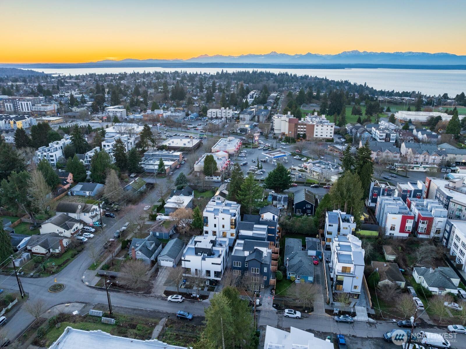 Seattle, WA 98117,9021 C 13th AVE NW