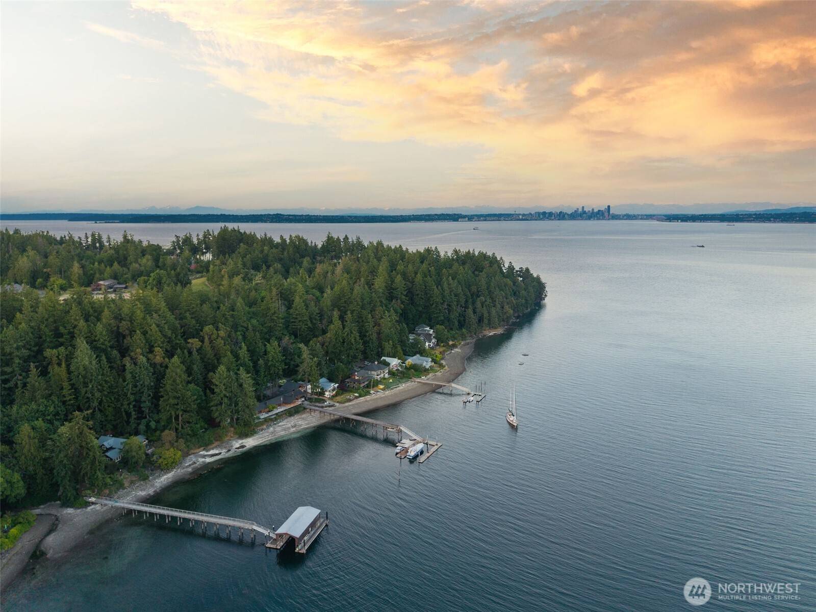 Bainbridge Island, WA 98110,10778 NE Seaborn RD