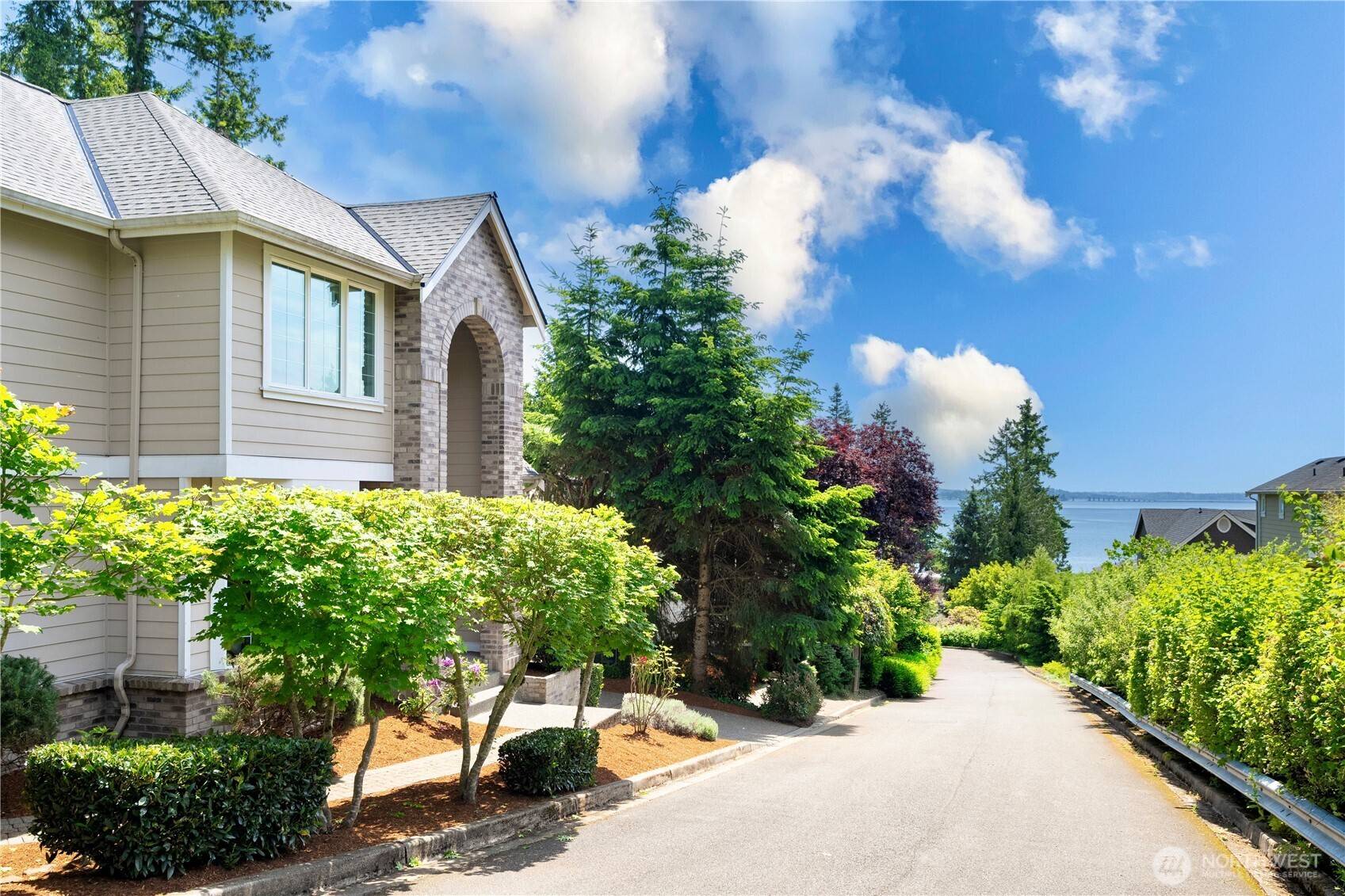 Kirkland, WA 98034,7817 NE 112th ST