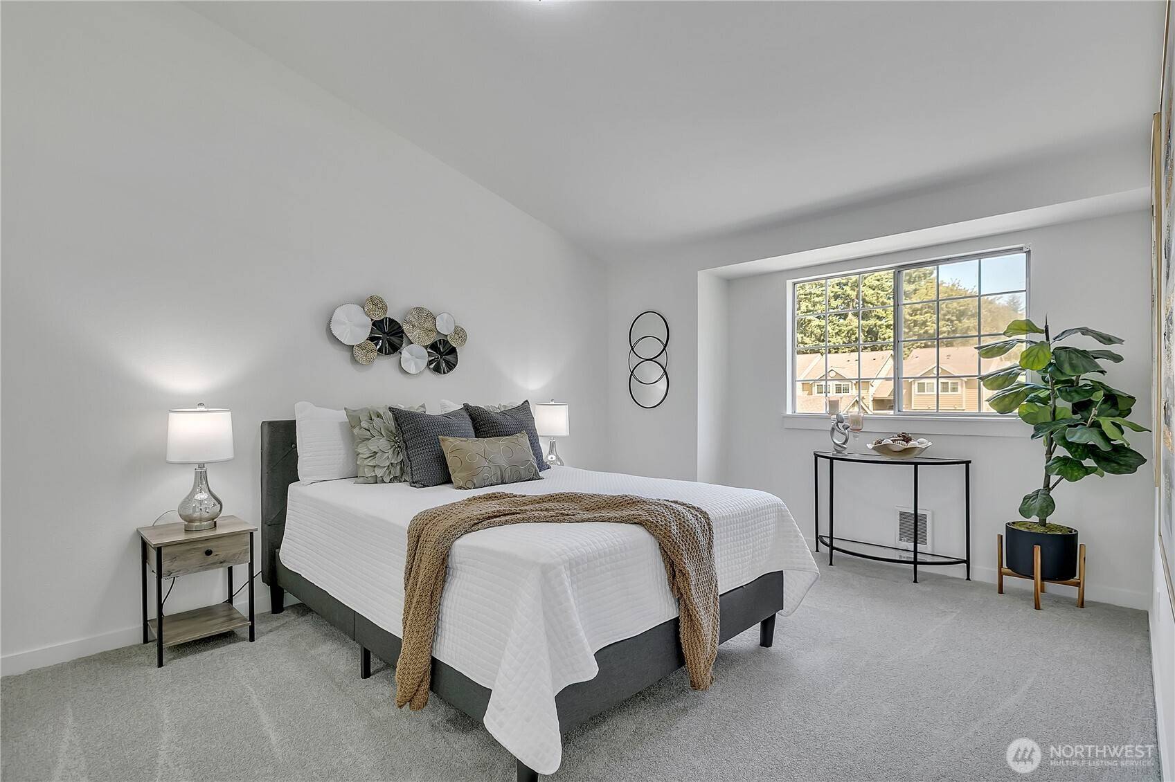Federal Way, WA 98003,1835 S 286th Lane #R201