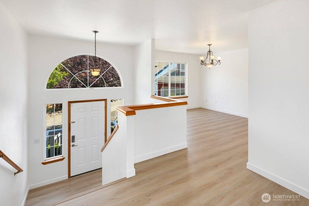 Lynnwood, WA 98037,18826 38th AVE W