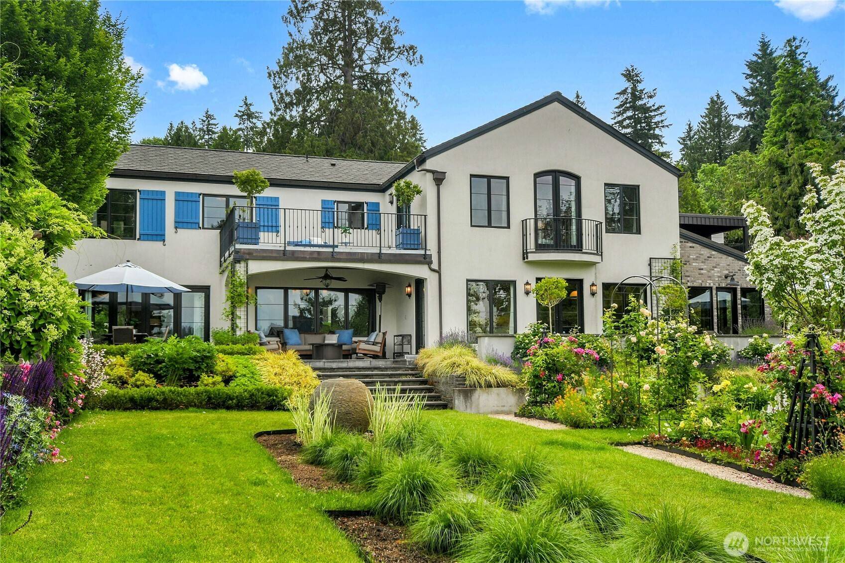 Kirkland, WA 98034,13407 Holmes Point DR NE