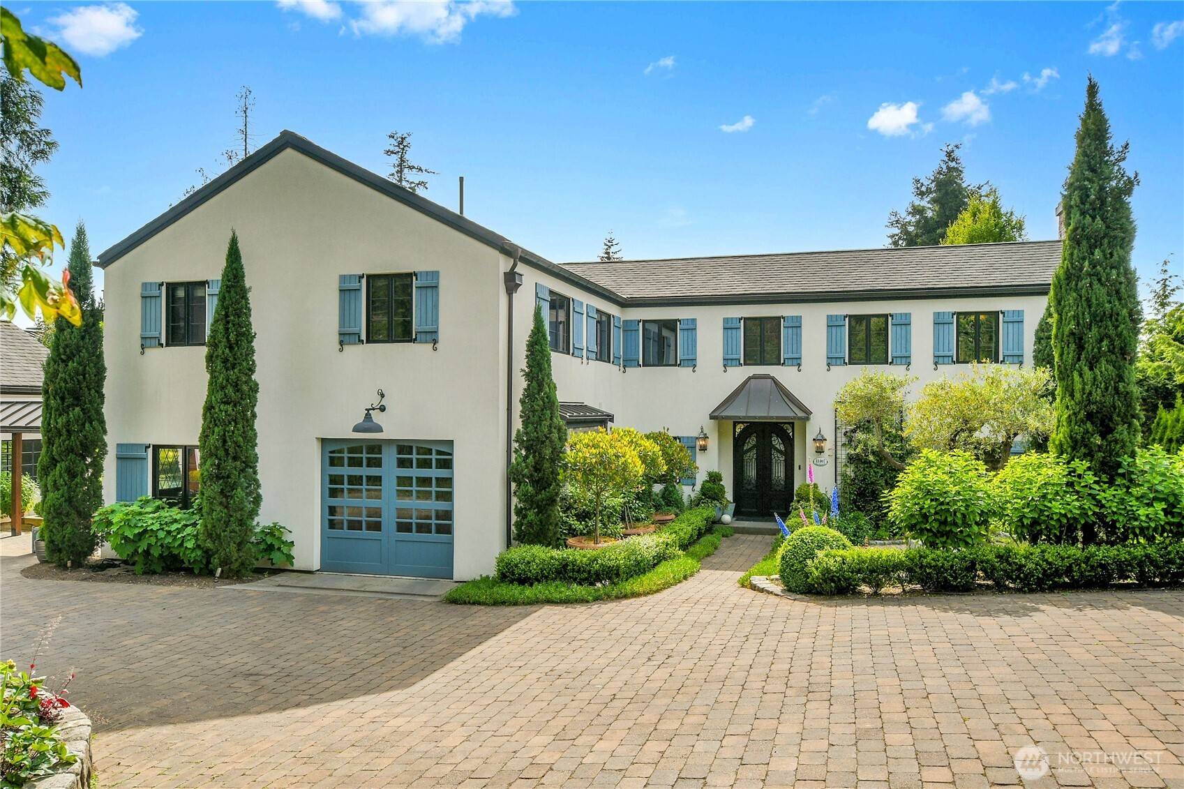 Kirkland, WA 98034,13407 Holmes Point DR NE