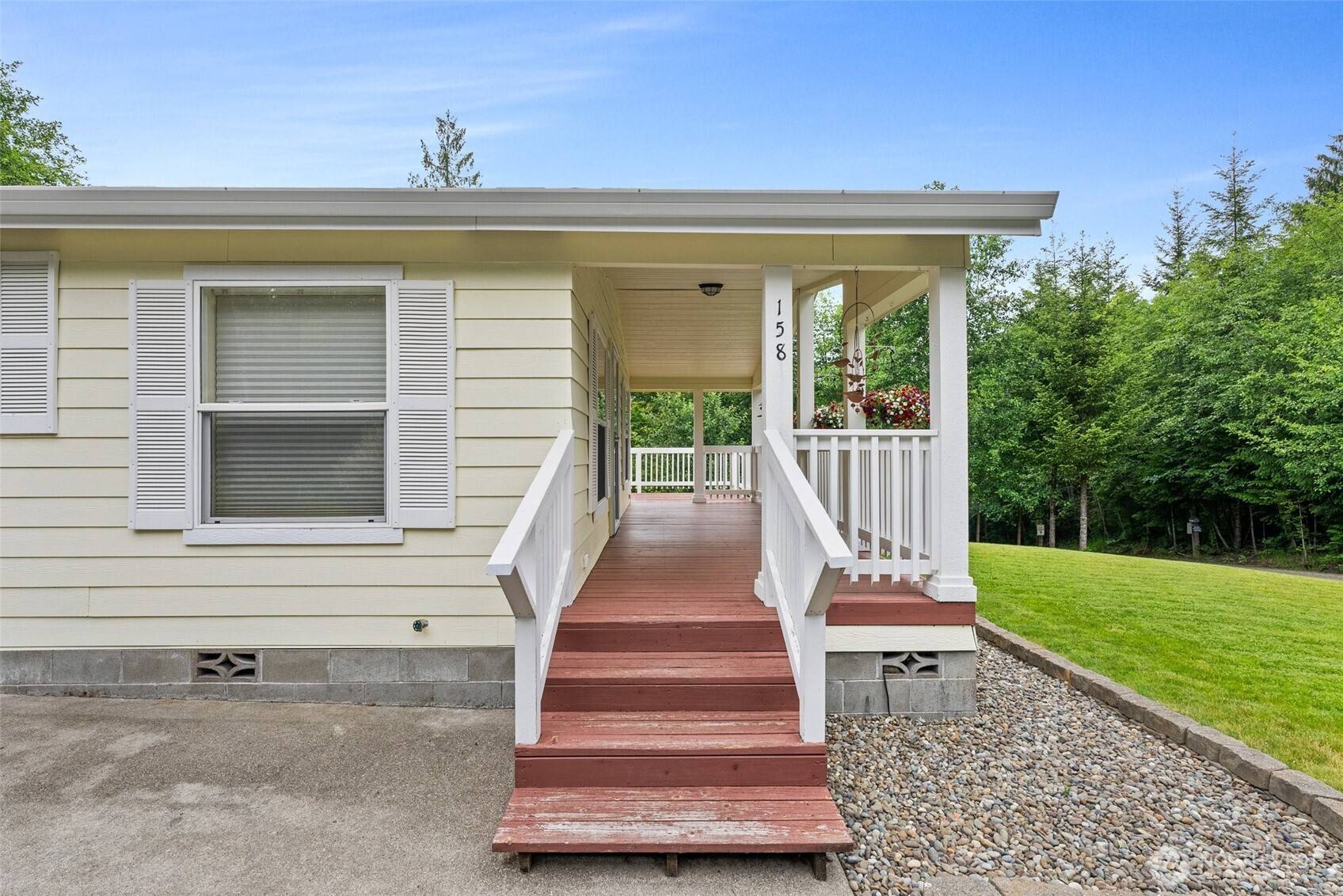 Raymond, WA 98577,158 South Fork RD