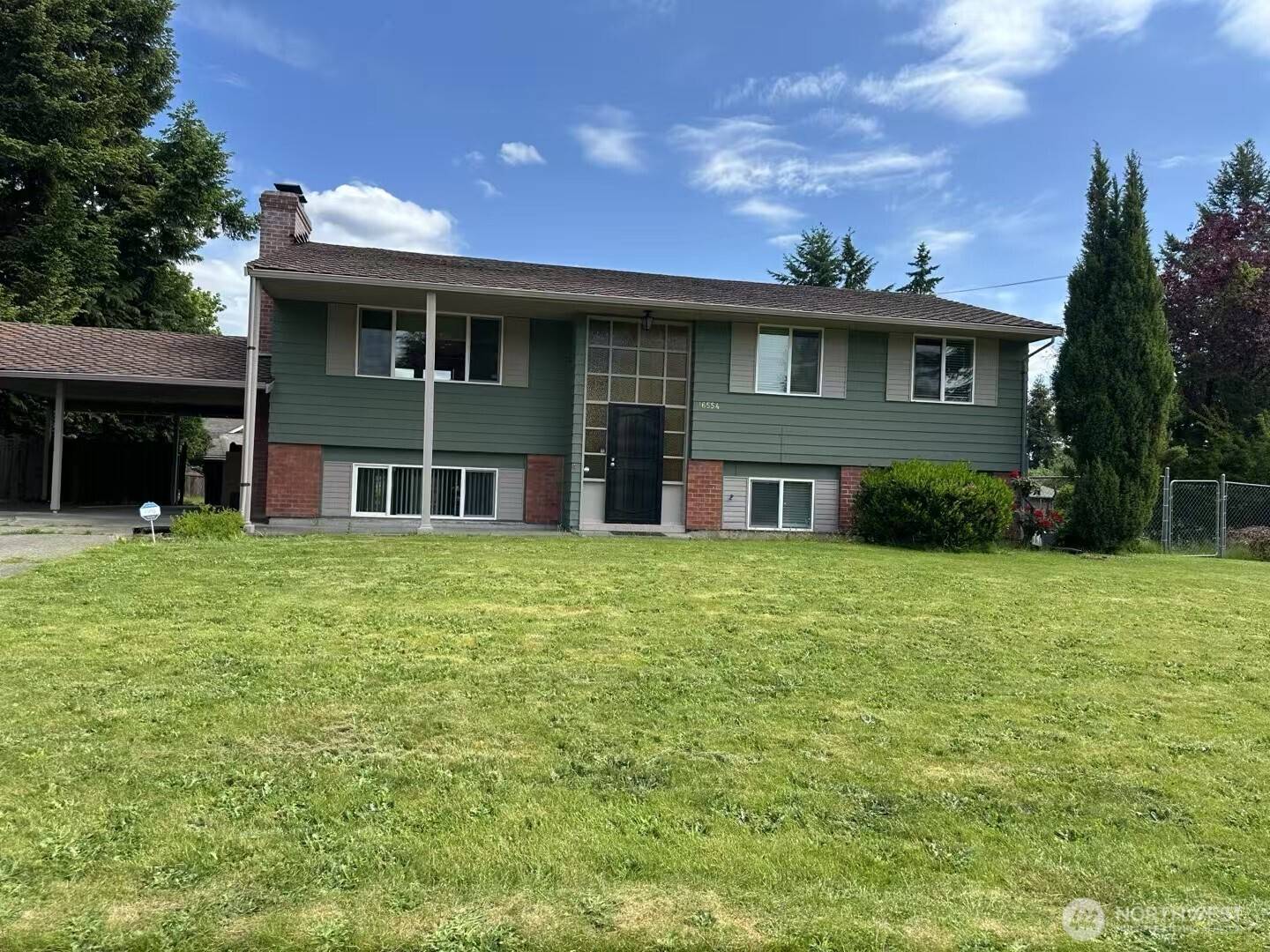 Renton, WA 98058,16554 119th AVE SE