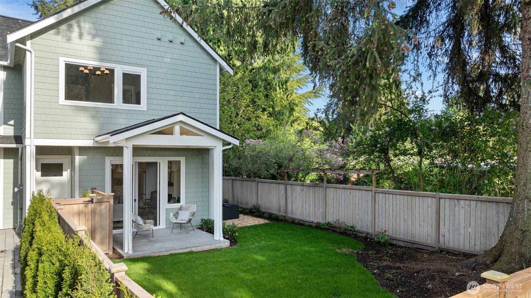 Kirkland, WA 98033,12847 NE 113th ST
