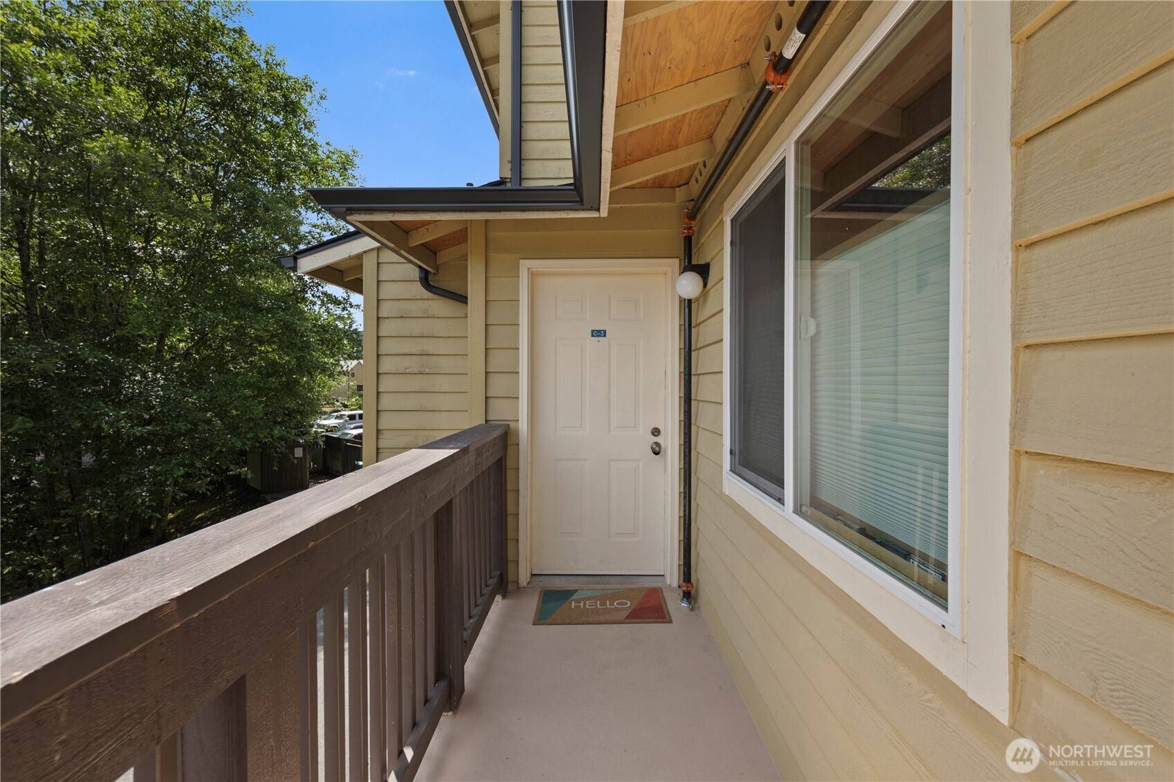 Issaquah, WA 98027,515 Newport WAY NW #C3