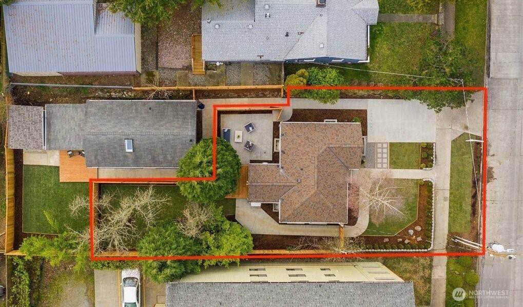 Seattle, WA 98103,923 N 98th ST #A