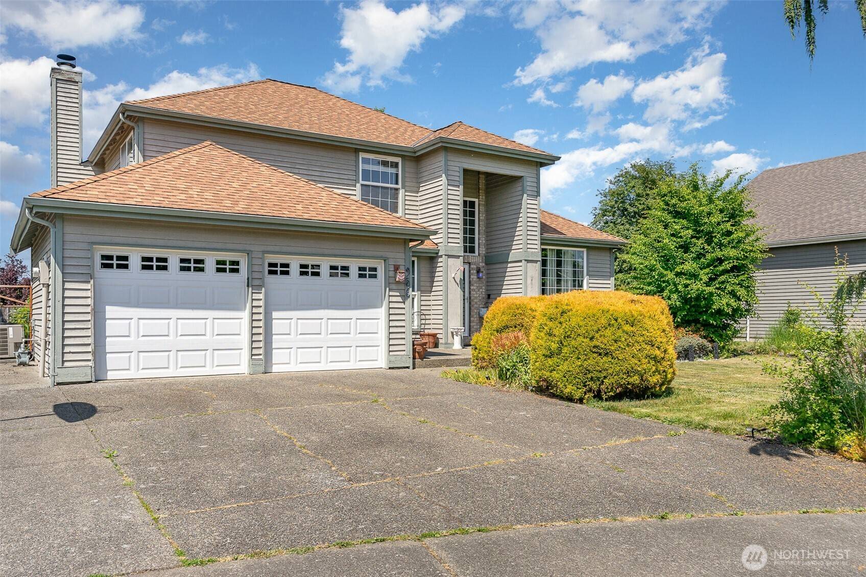 Buckley, WA 98321,956 Rose PL