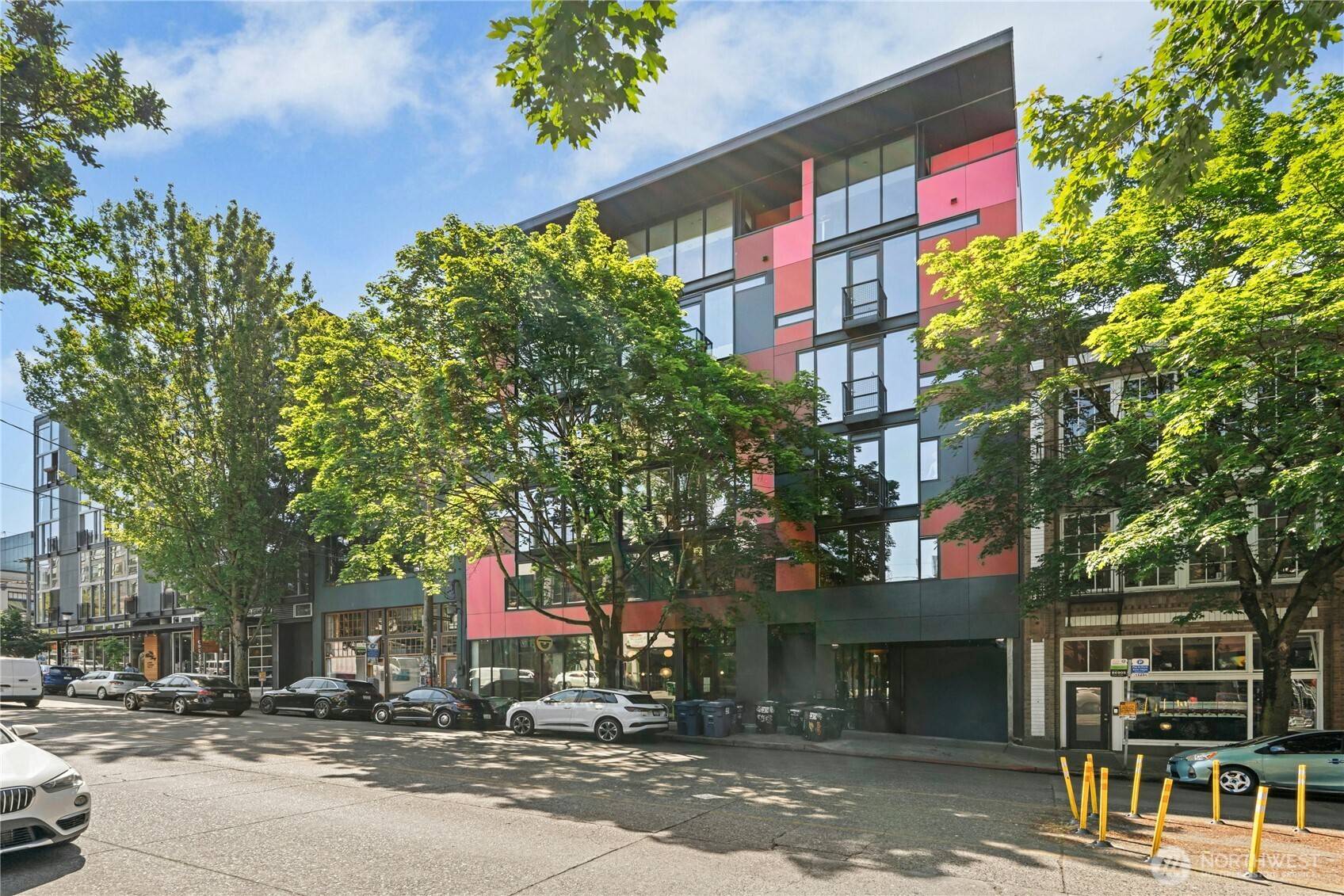Seattle, WA 98122,1111 E Pike ST #302