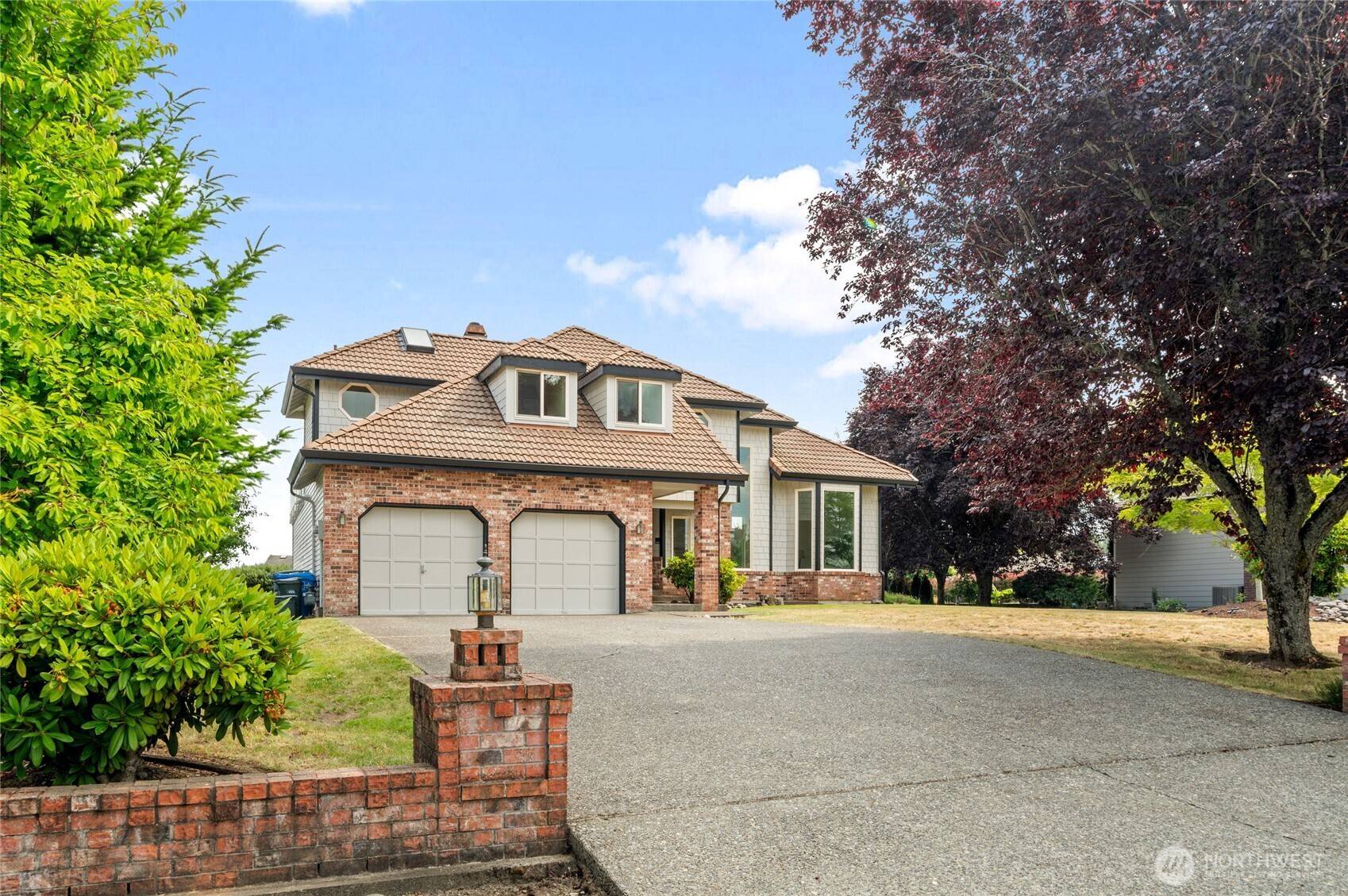 Lake Tapps, WA 98391,19724 Island Pkwy E