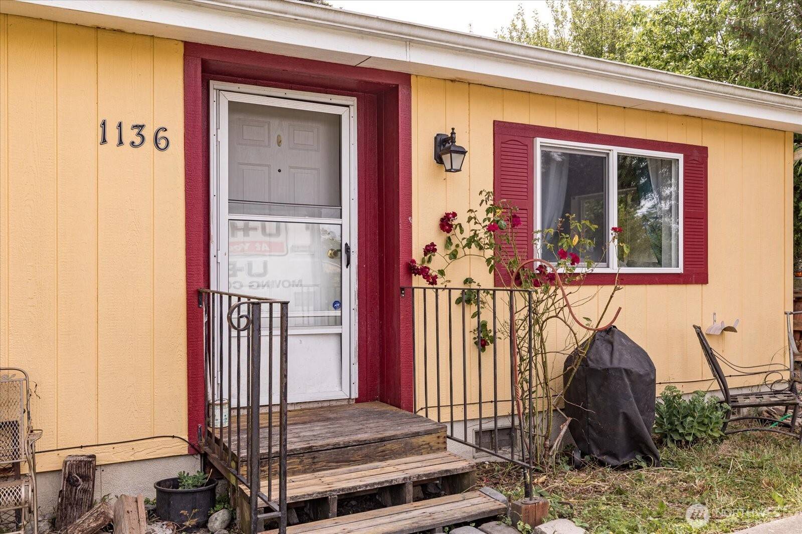 Oak Harbor, WA 98277,1136 Donald AVE
