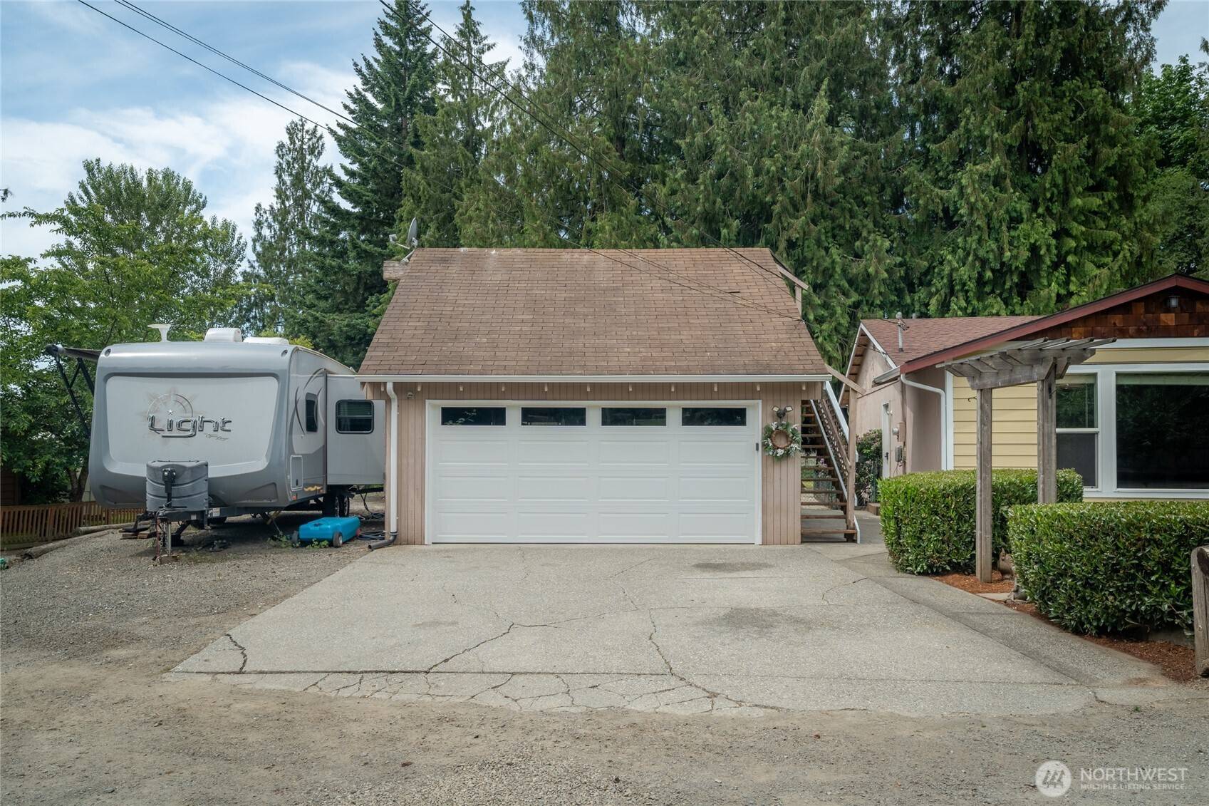Bothell, WA 98012,118 W Winesap RD