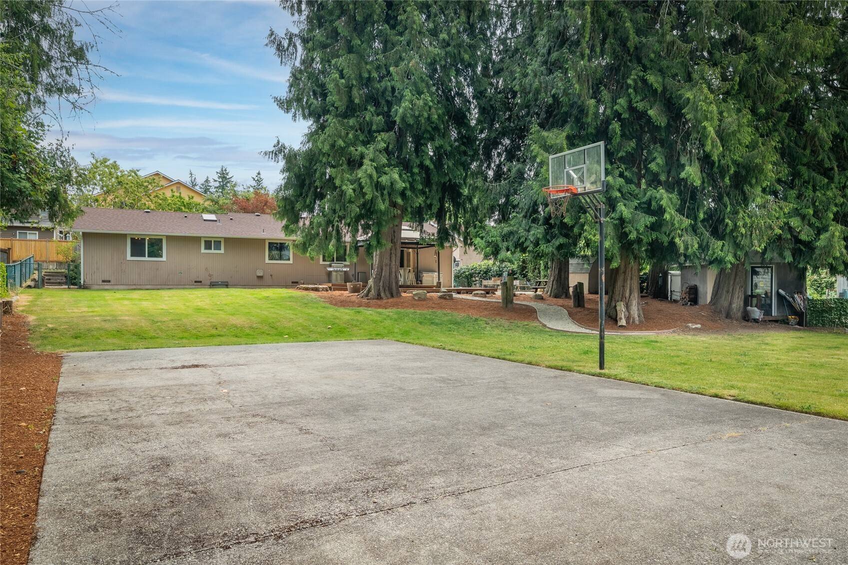 Bothell, WA 98012,118 W Winesap RD
