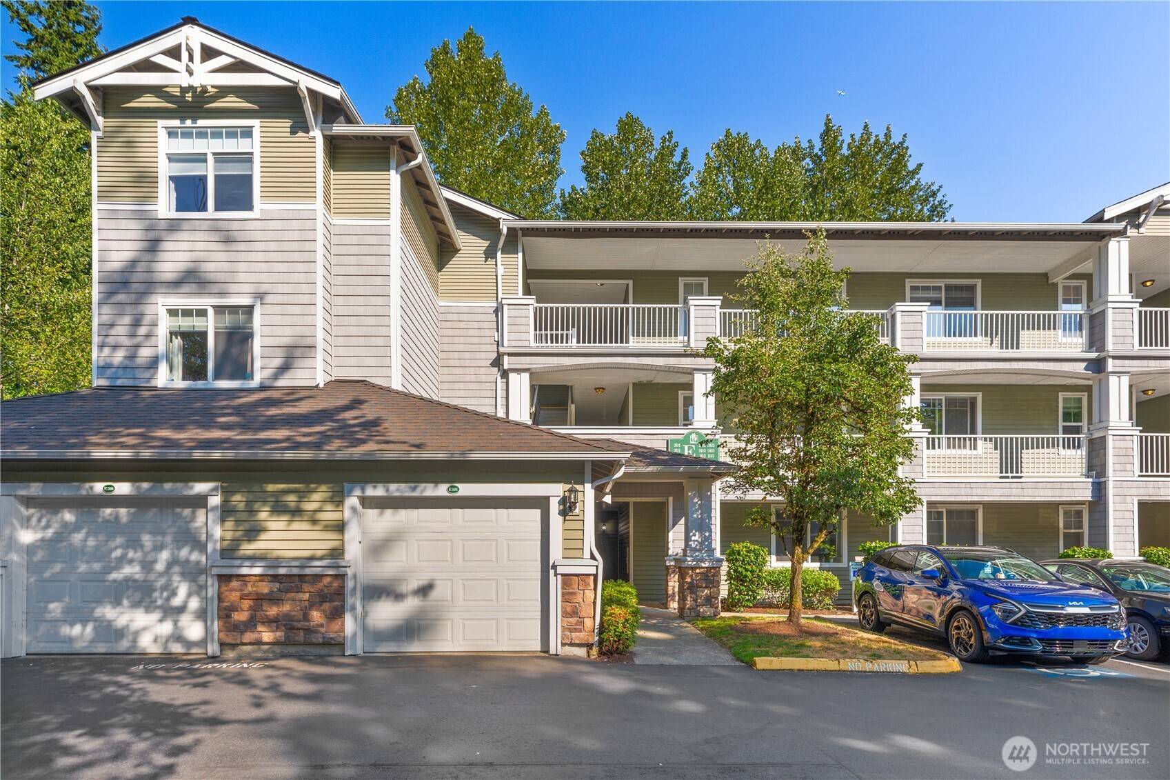 Everett, WA 98204,12712 Admiralty Wy #E-101