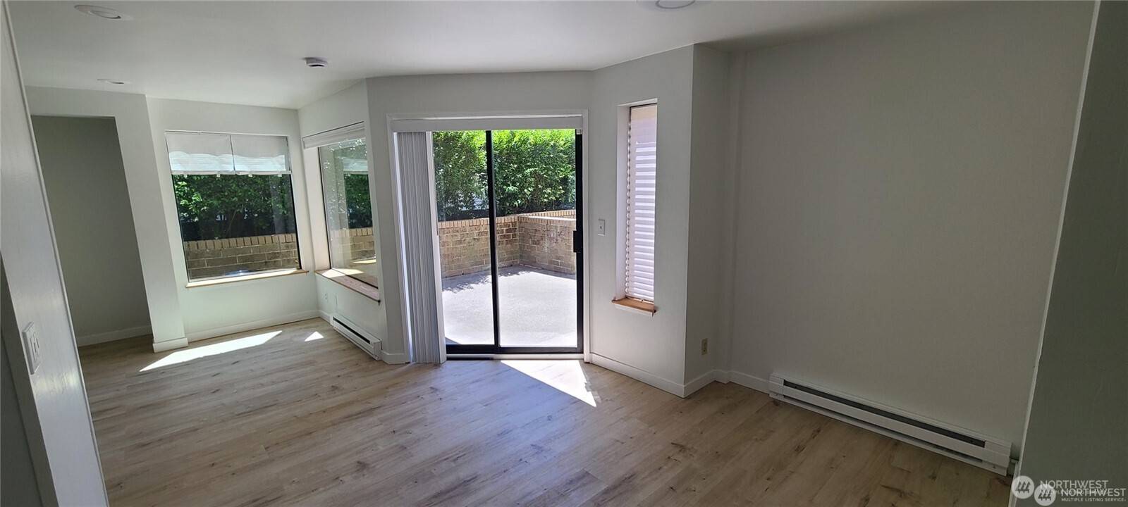 Seattle, WA 98136,5642 California AVE SW #2