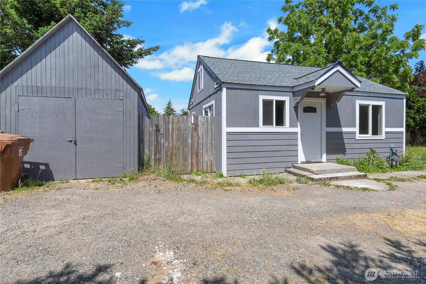 Tacoma, WA 98404,4050 E B ST