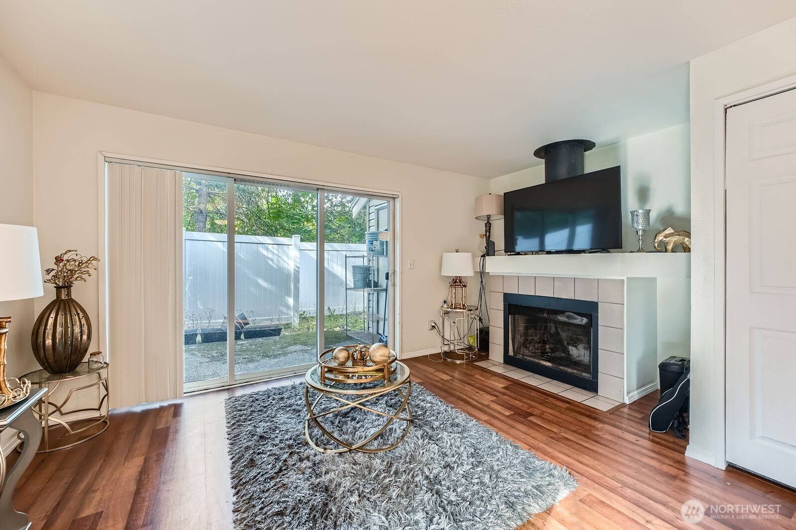 Federal Way, WA 98003,2100 S 336th ST #M1