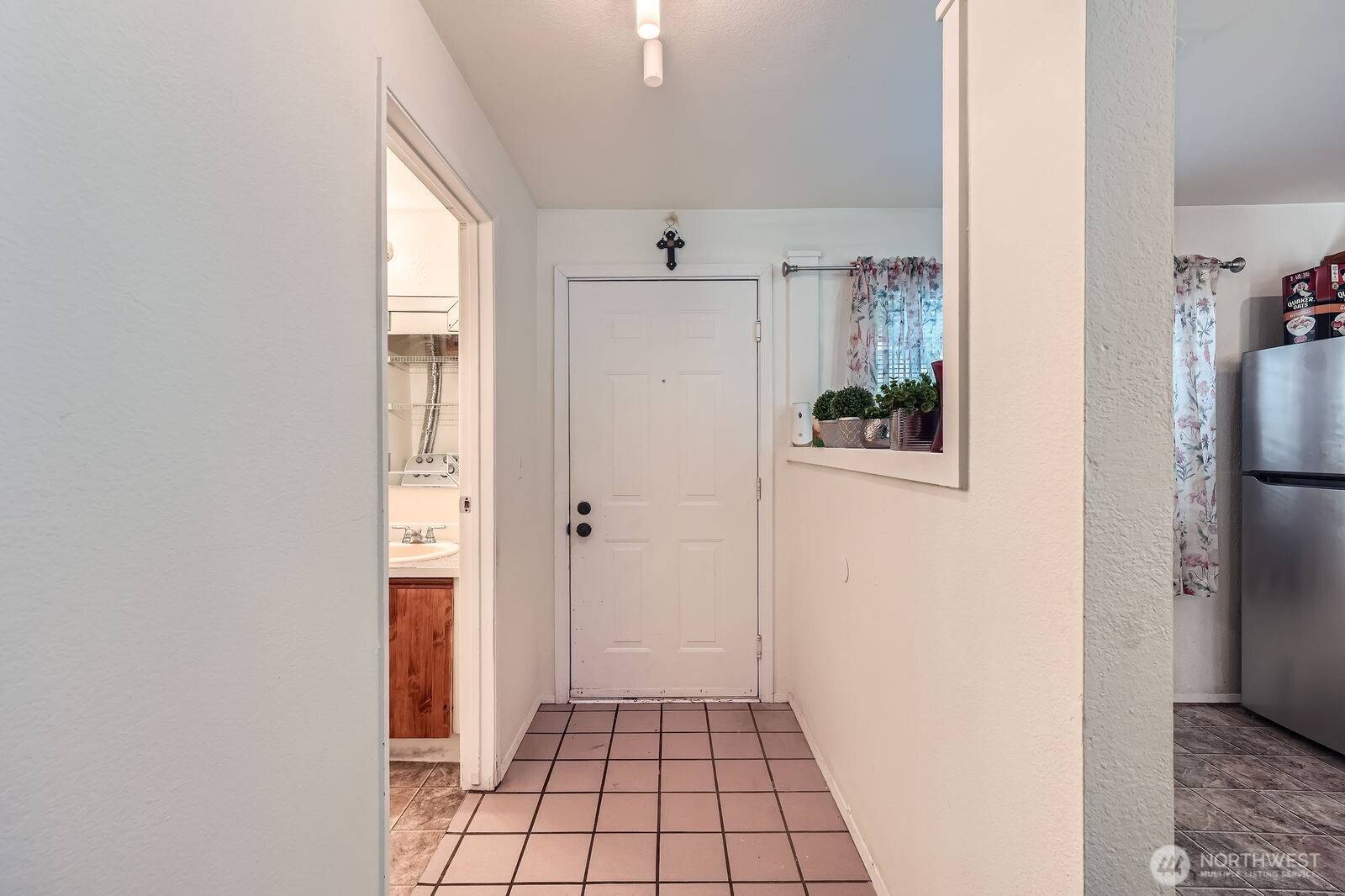 Federal Way, WA 98003,2100 S 336th ST #M1