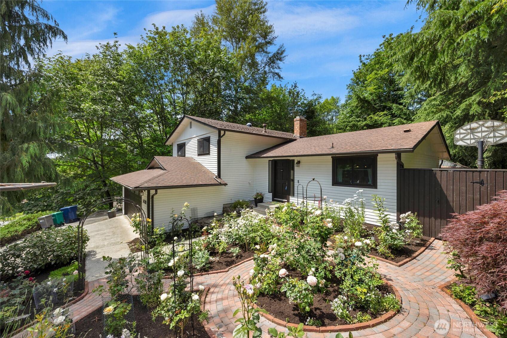 Woodinville, WA 98072,14318 NE 178th Street