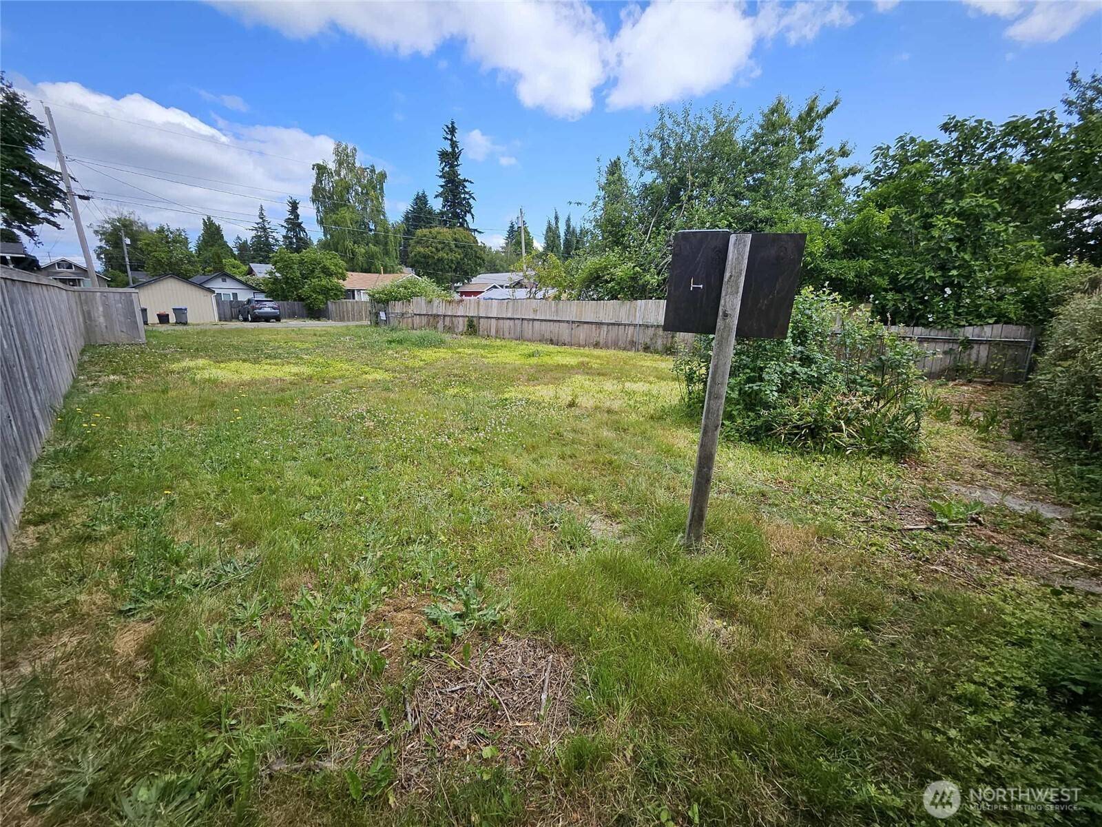 Bremerton, WA 98312,2212 10th ST