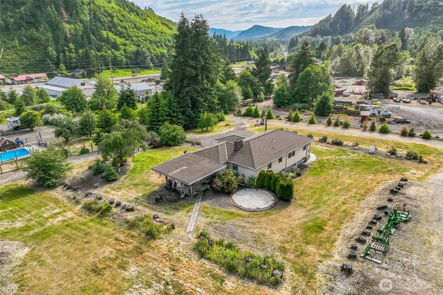 Randle, WA 98377,107 Peters Creek