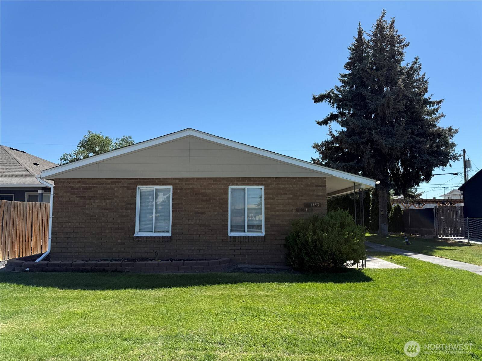 Moses Lake, WA 98837,1131 1133 W Ivy AVE