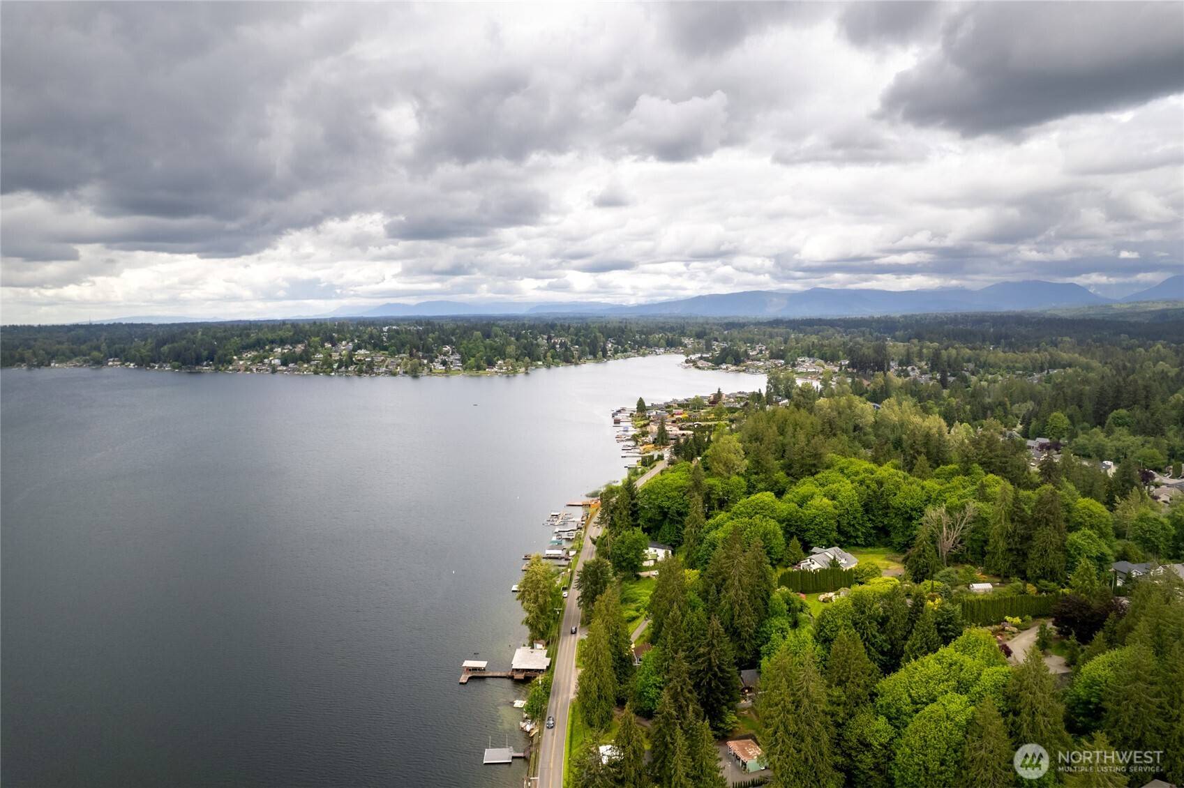 Lake Stevens, WA 98258,113 E Lake Stevens RD