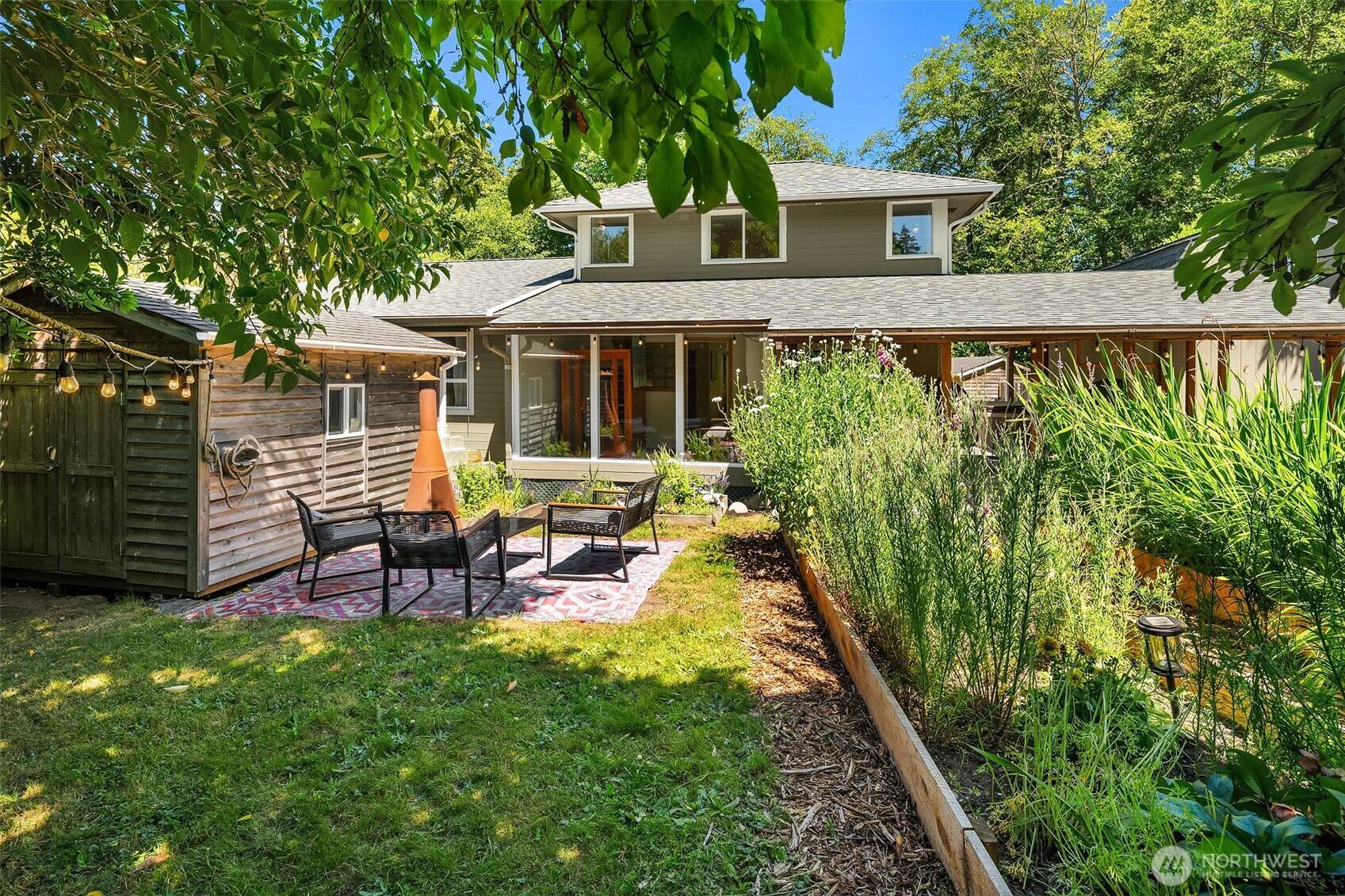 Vashon, WA 98070,10967 103rd AVE SW