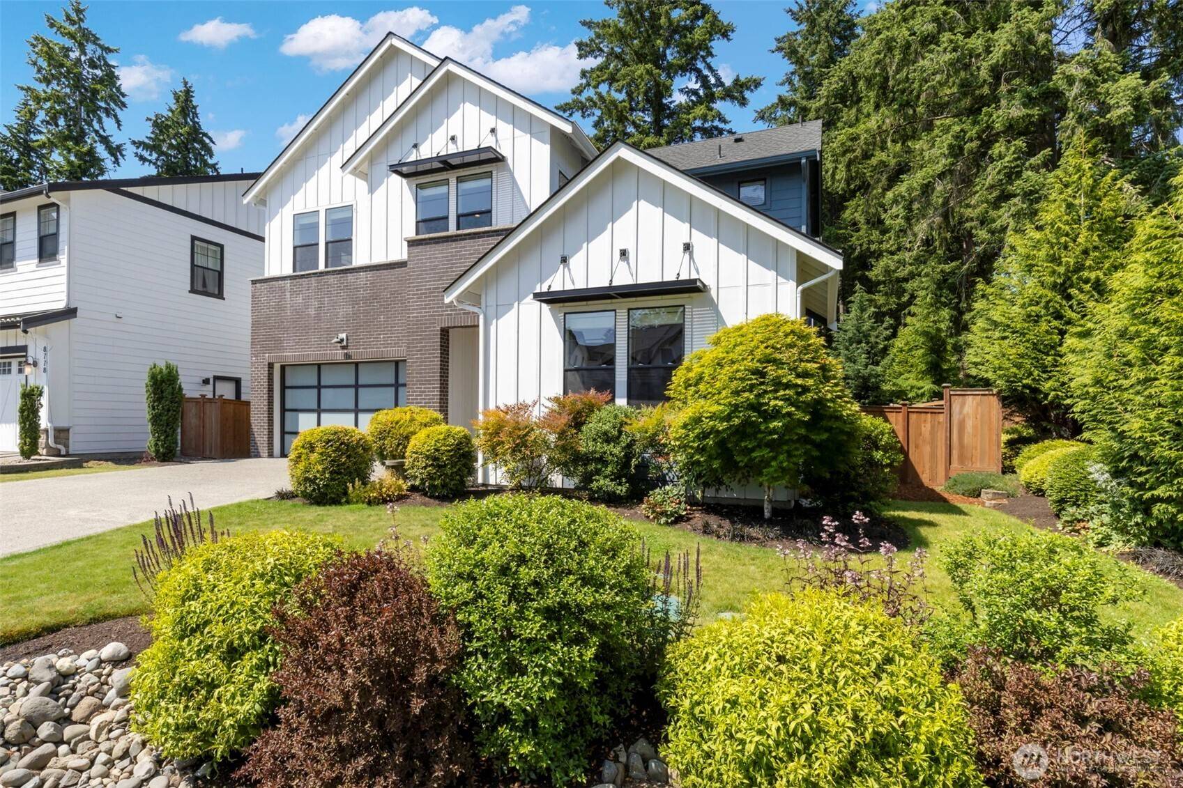 Bainbridge Island, WA 98110,8784 NE Winslow Grove Ct