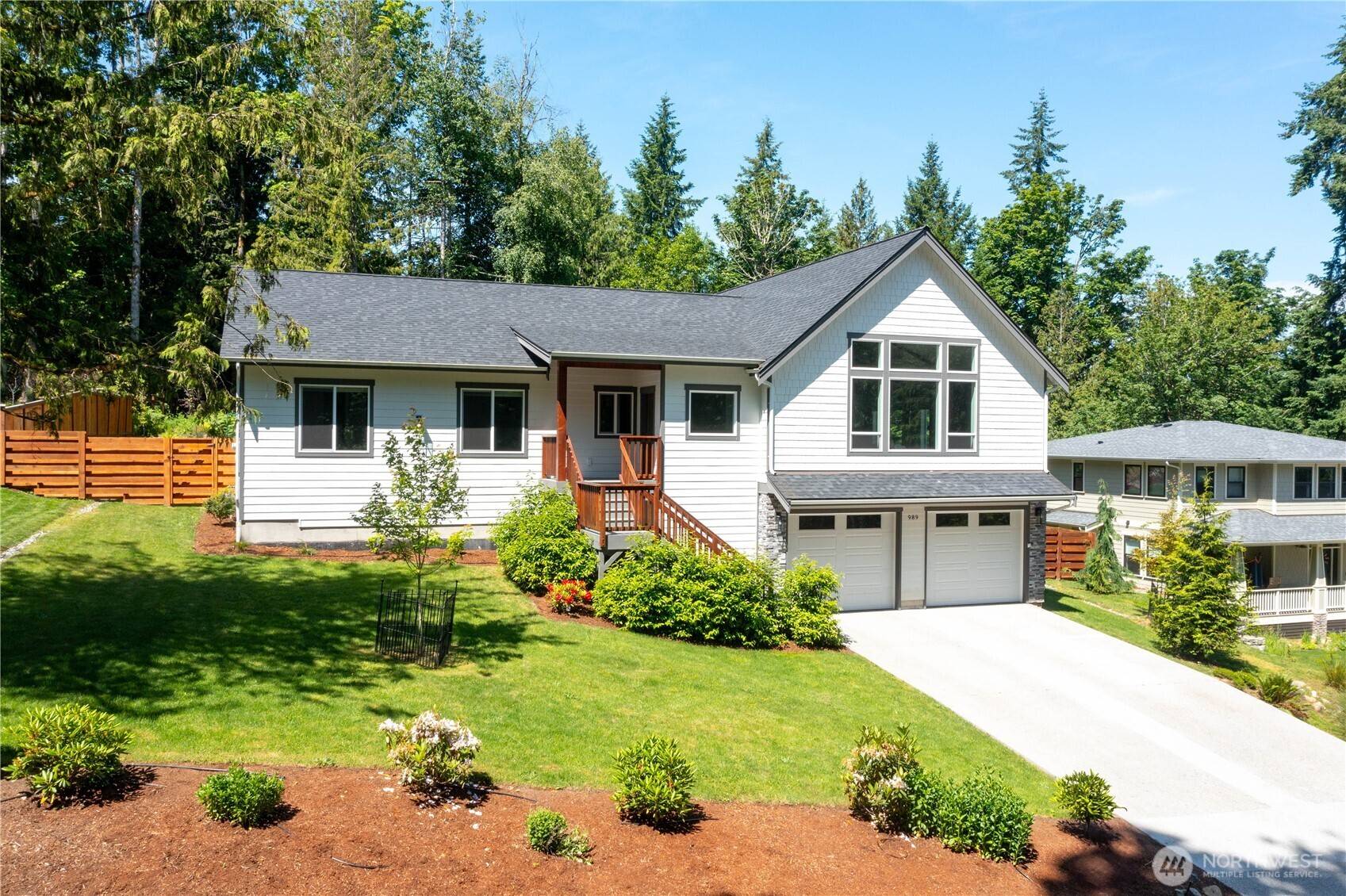 Bellingham, WA 98229,989 Lakewood LN
