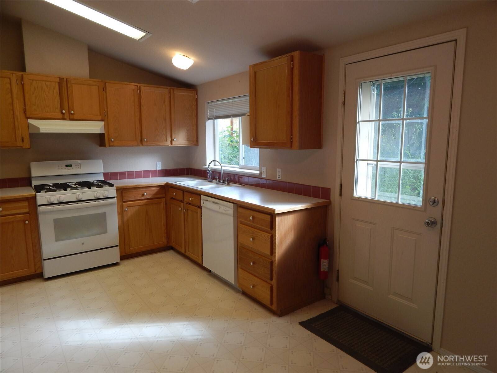 Port Angeles, WA 98362,102 Stuart DR