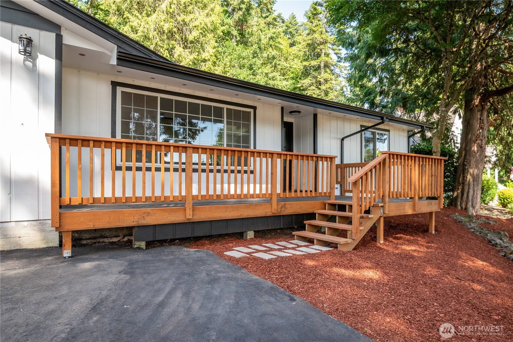 Longview, WA 98632,3212 Pacific Way