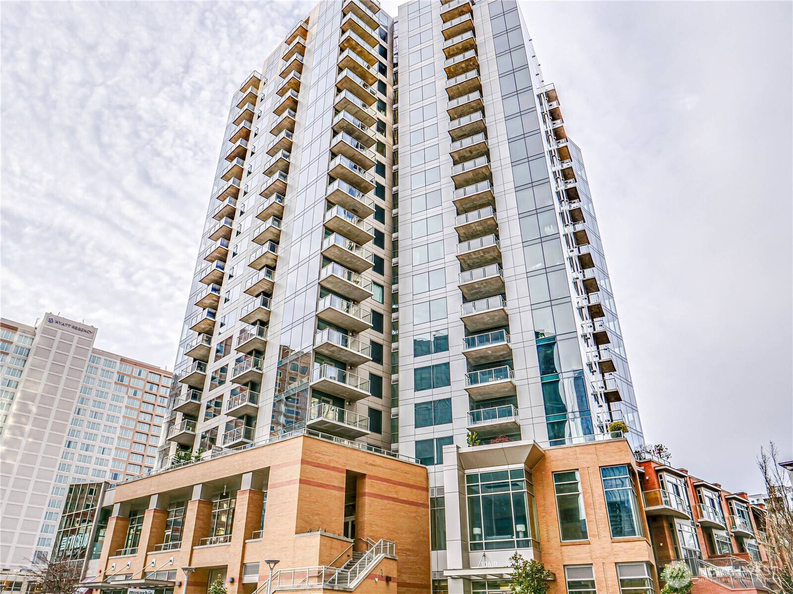 Bellevue, WA 98004,10610 NE 9TH PL #1604