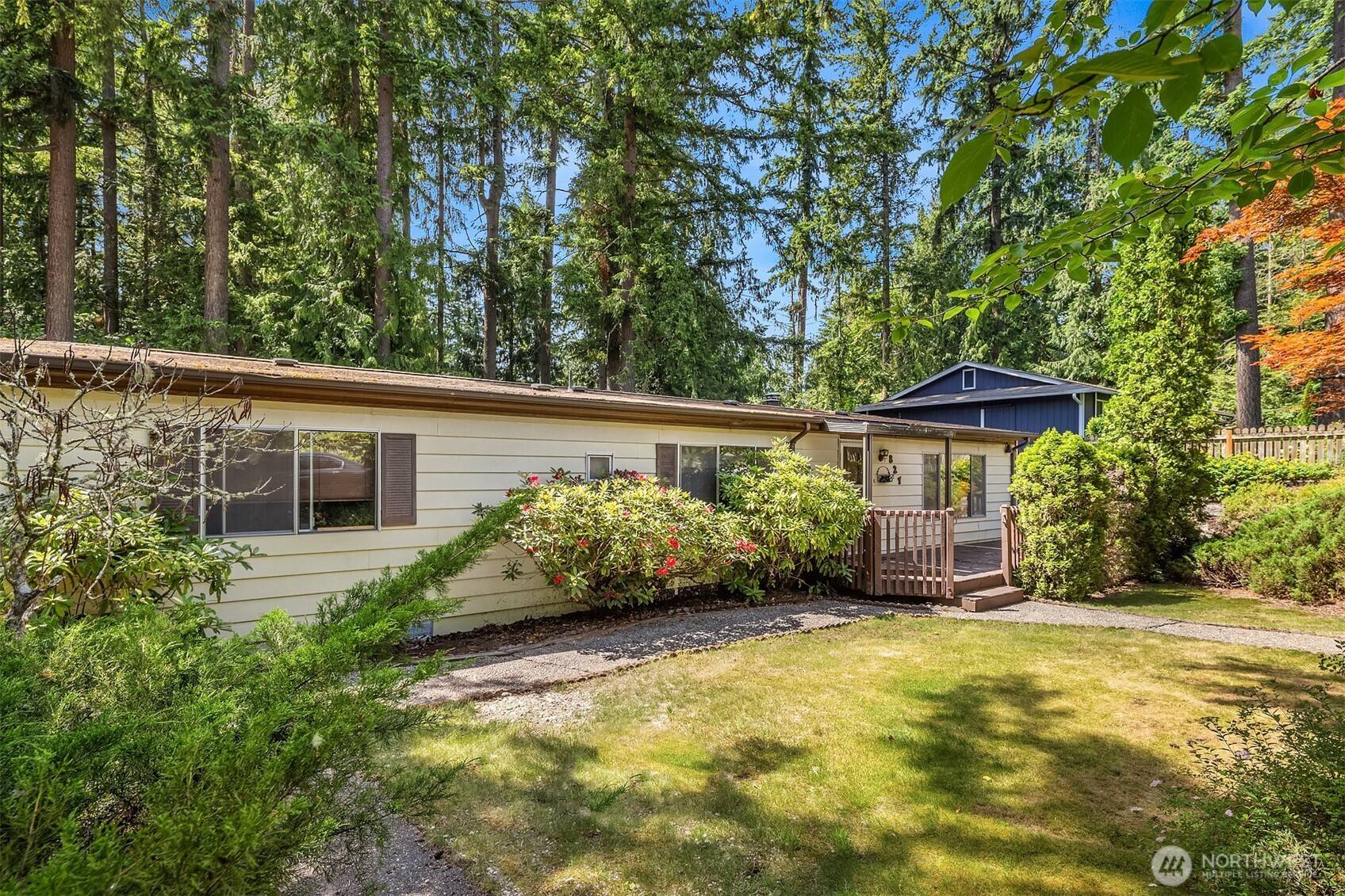 Sammamish, WA 98074,827 211th PL NE