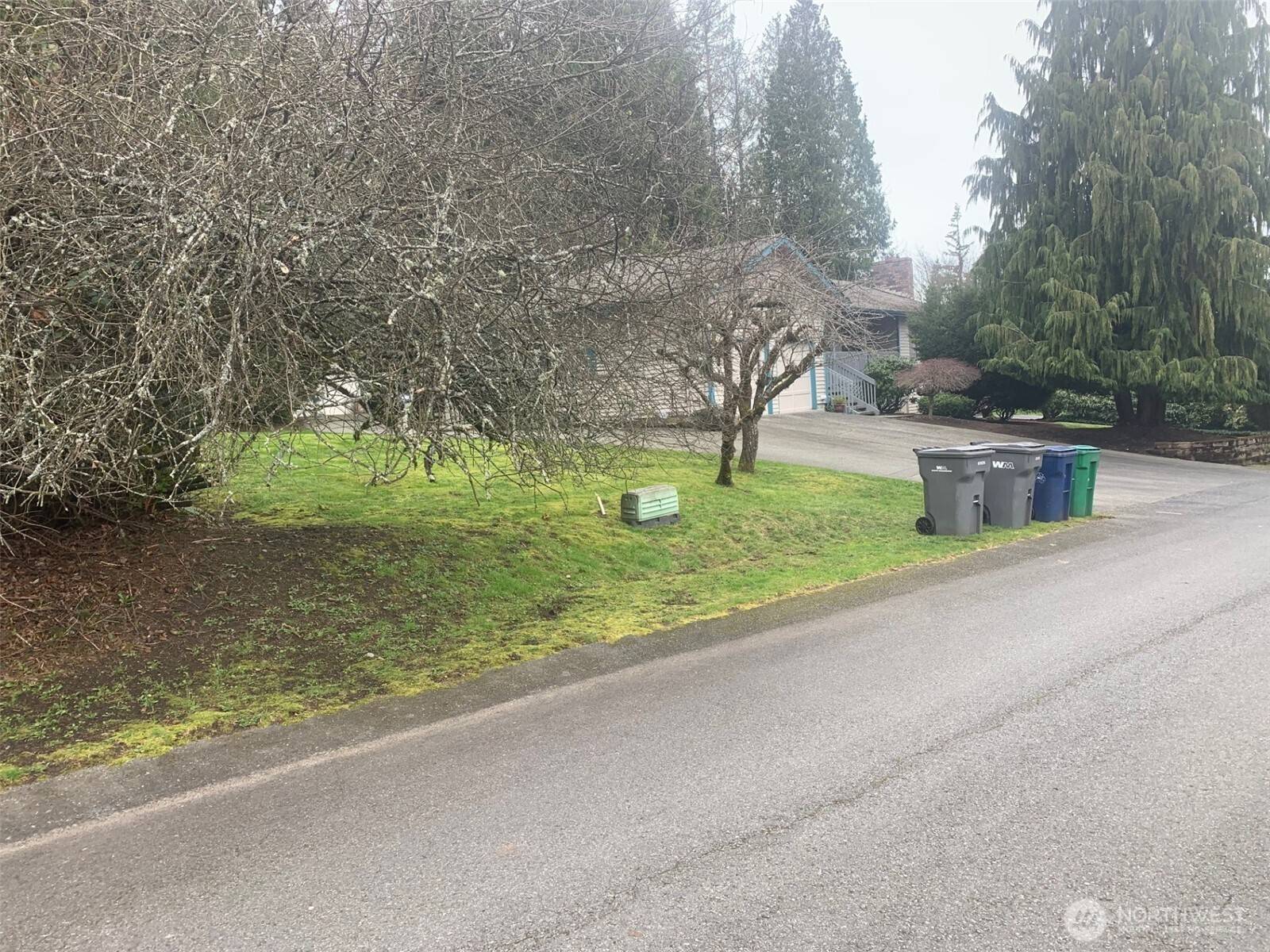 Redmond, WA 98052,7503 152nd AVE NE