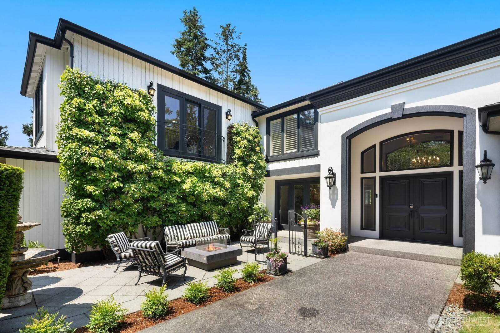 Medina, WA 98039,8234 NE 8th ST