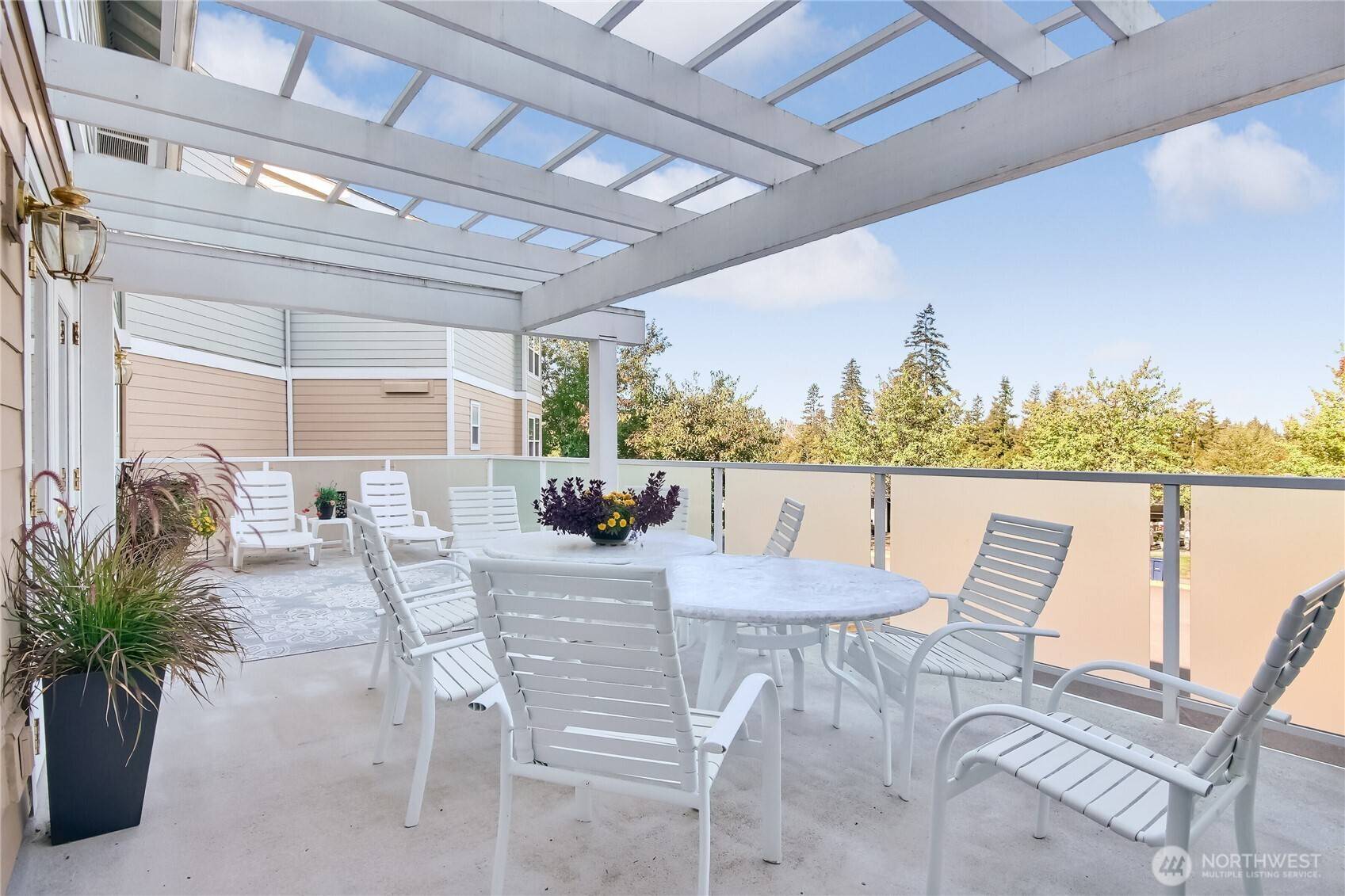 Issaquah, WA 98029,22535 SE Highland CIR #106