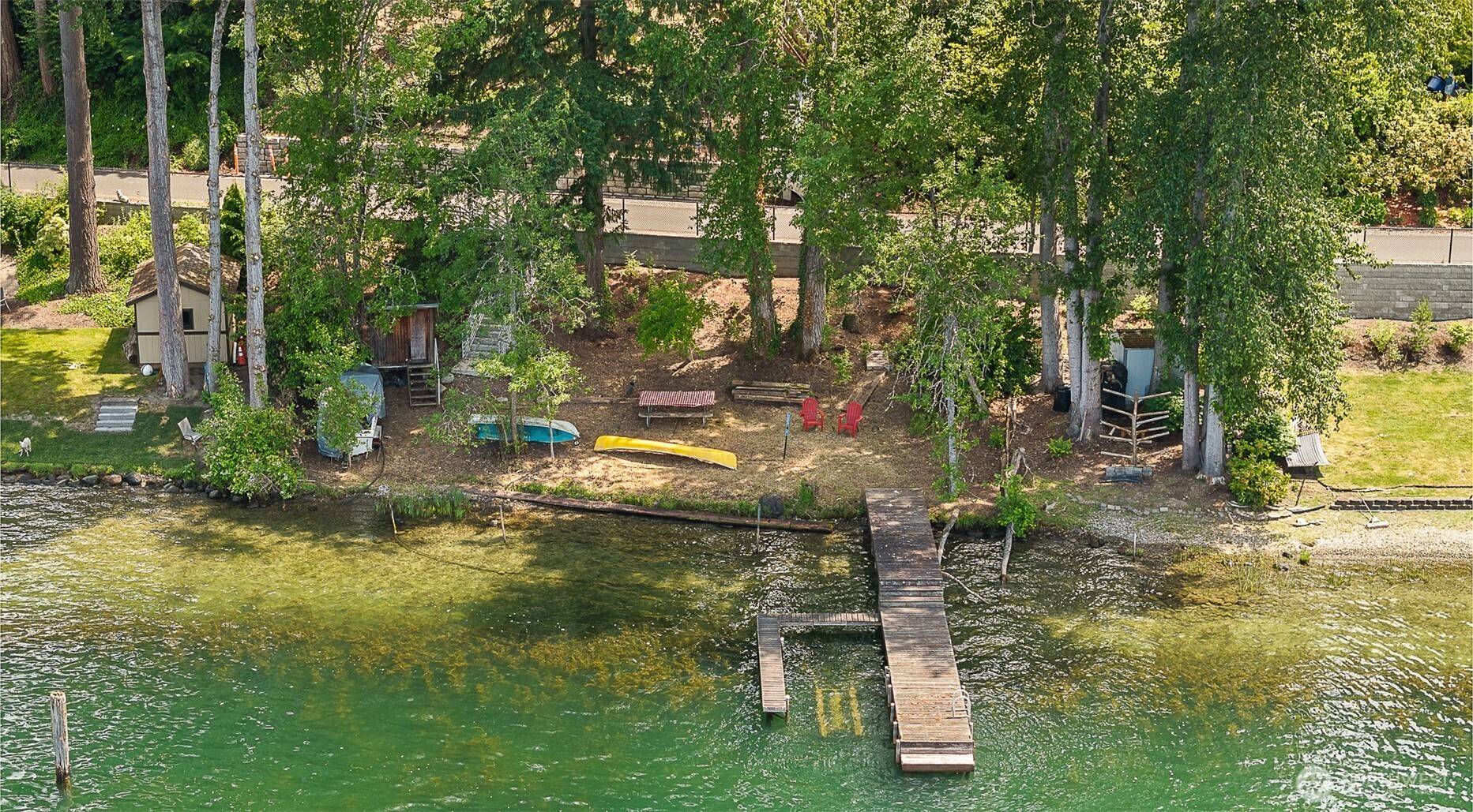 Sammamish, WA 98075,1711 E Lake Sammamish PL SE