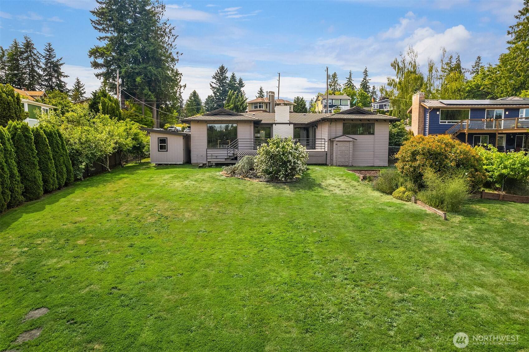 Edmonds, WA 98026,23731 74th AVE W
