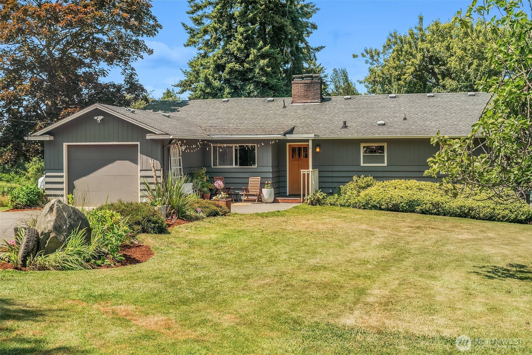Vashon, WA 98070,16305 Crescent DR SW